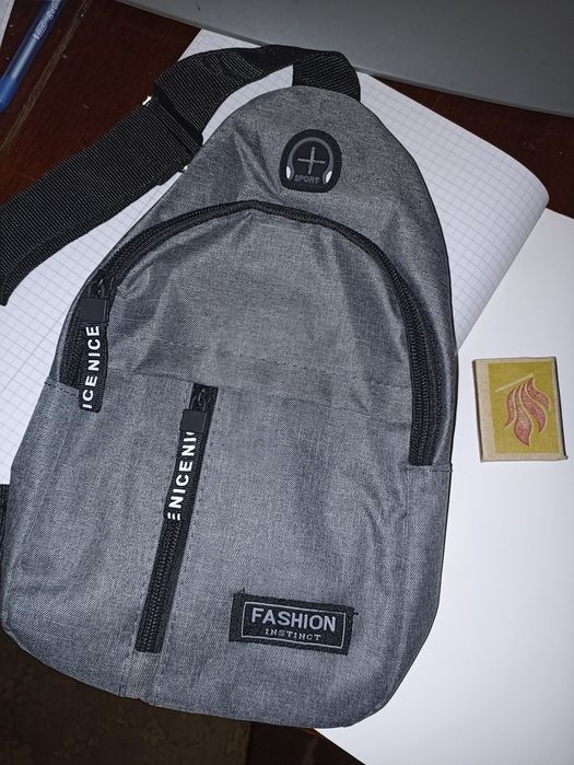 Сумка барсетка Fashion Instinct
Cостояние очень хорошее, все рабочее.