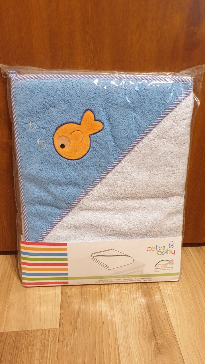 Ręcznik z kapturem okrycie kąpielowe z kapturkiem otulacz ochraniacz
