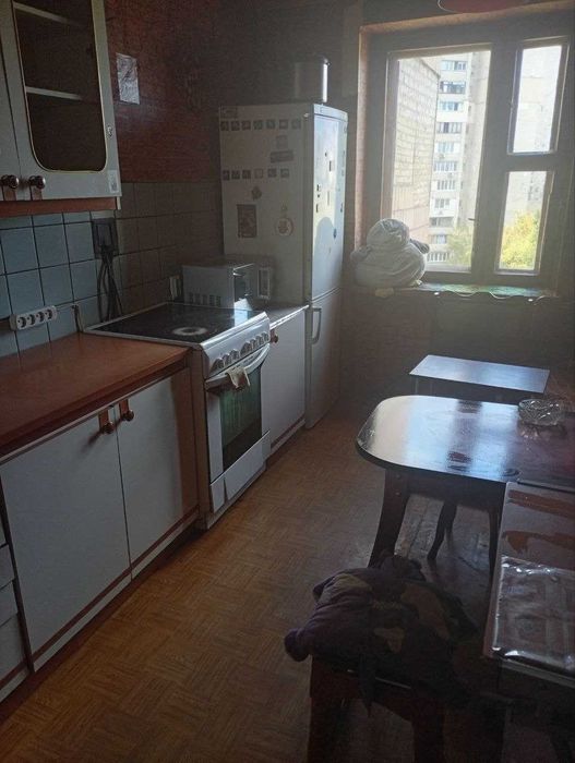 Сдам 2 кімнати в 3 кімнатной квартирі без хозяїв