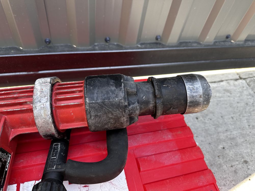 Отбойный молоток Hilti TE 805 Отбойник Перфоратор