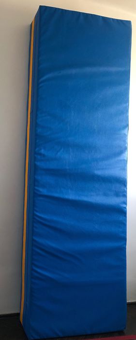 Materac sportowy 250x80x30