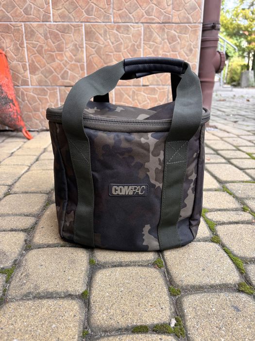 Korda Compac Utility Bag Dark Kamo - stan bardzo dobry.