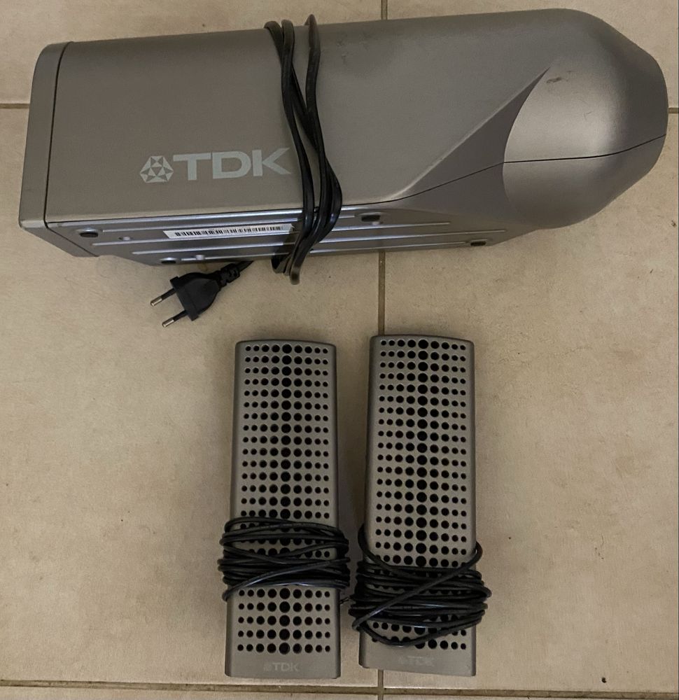 Colunas e Subwoofer TDK Fubciona 100%