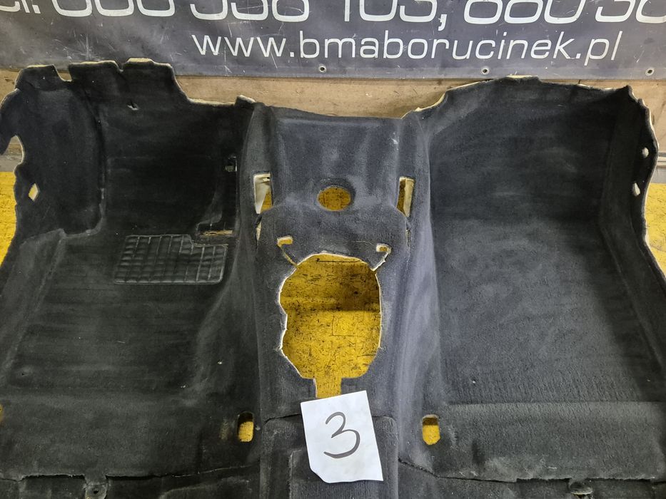 BMW E46 Sedan Kombi Dywan Czarny Mpakiet Wykładzina Komplet Części BMA