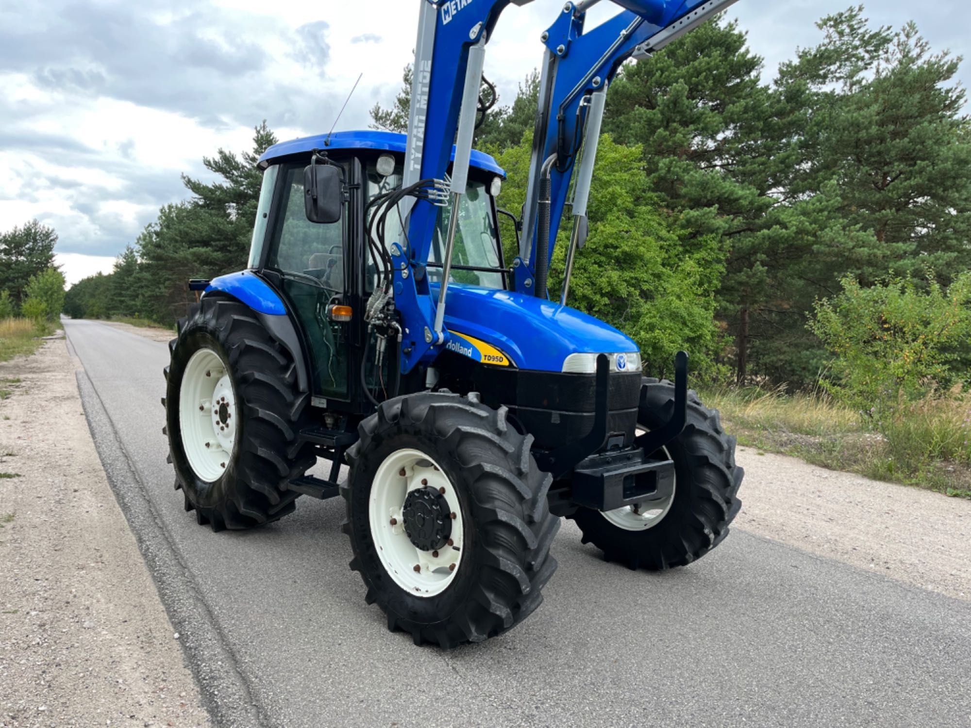 New Holland TD 95