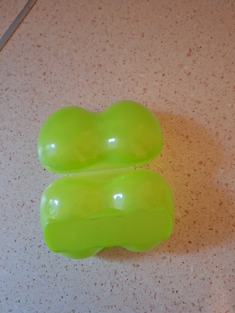 Pojemnik na owoce tupperware