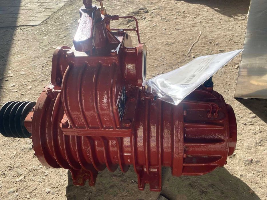 Насос вакуумний JUROP PN 84