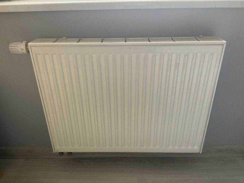 kaloryfer / grzejnik - V22 - zasilanie dolne - L/P - 3 szt