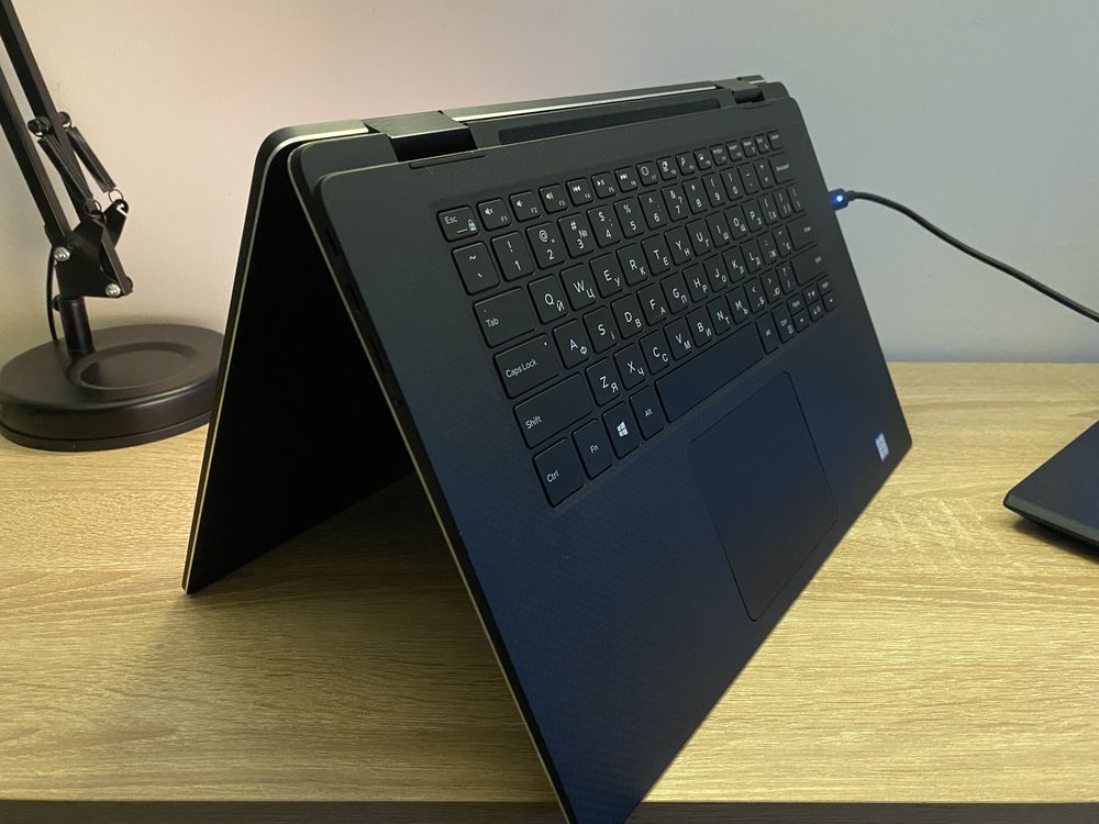Ноутбук-планшет DELL XPS 15 9575/15.6" ультрабук-трансформер чорний(!)