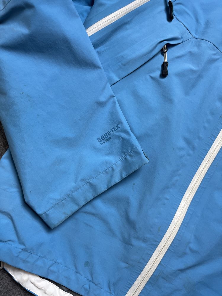 Вітровка Peak Performance black light gore tex pro shell