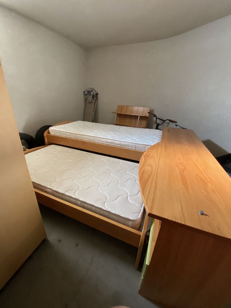 (Qualquer proposta) Quarto de criança com cama dupla