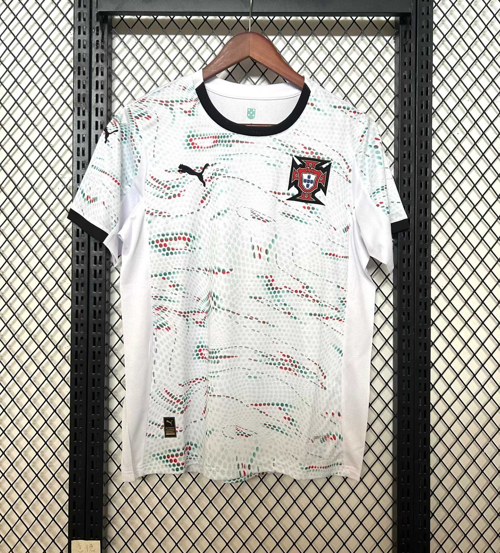 Camisolas de Futebol 2025/26
