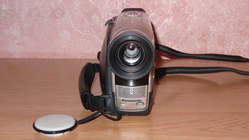 Видеокамера Panasonik NV-RZ2