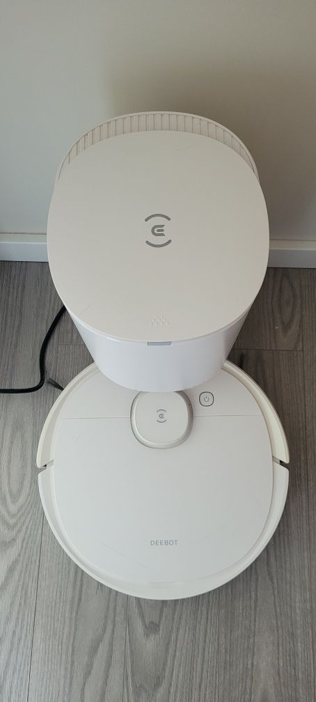 Aspirador Robot Deebot - aspira e lava