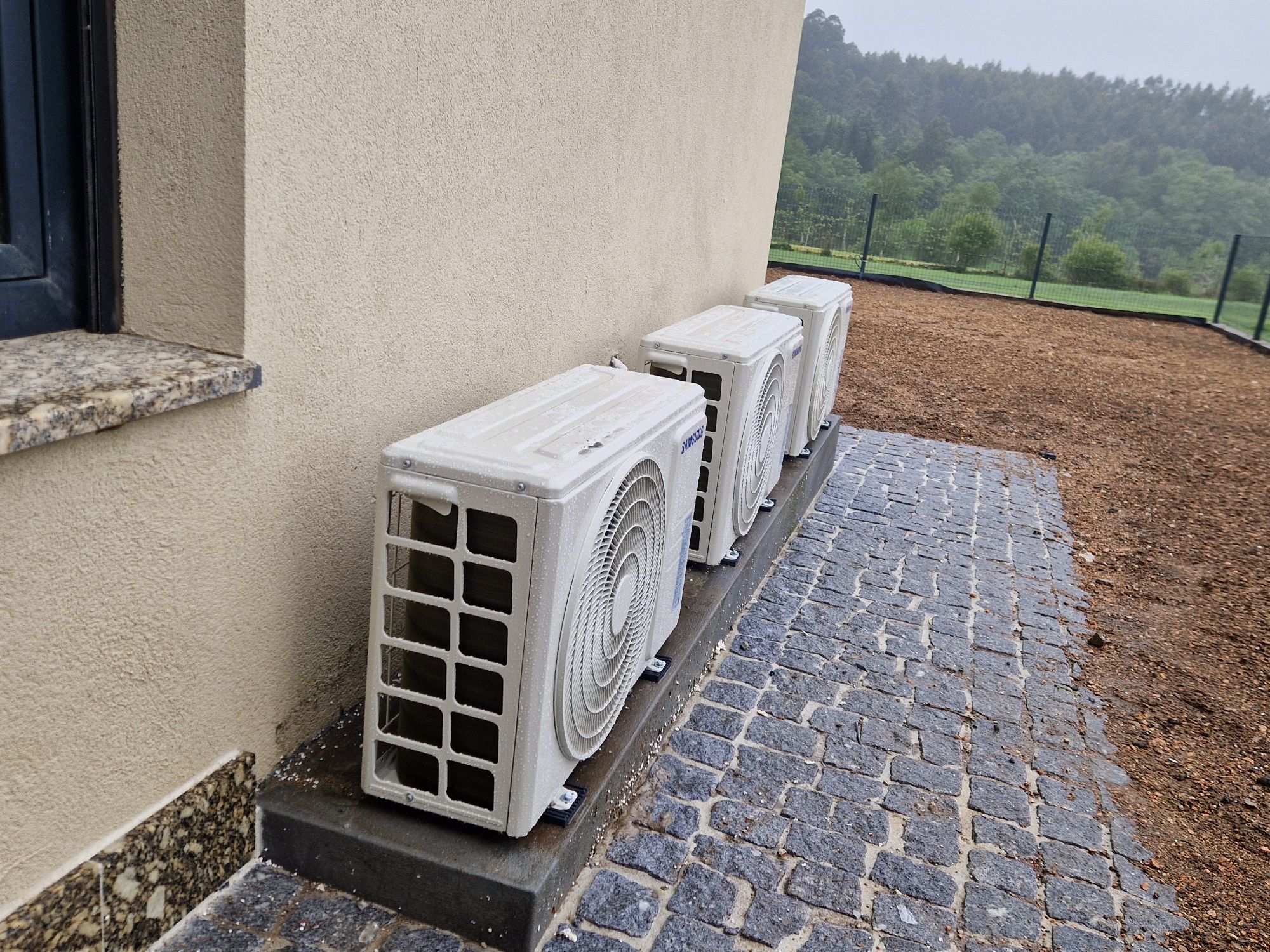 Ar Condicionado - Fornecimento e Instalação