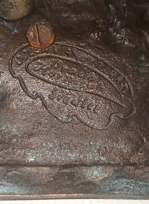 figurka z  brązu- jeleń // syg. bracia Korniluk