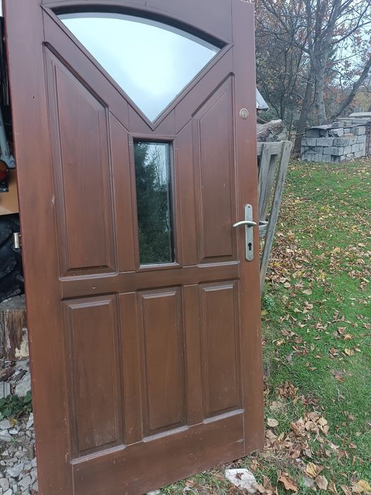 Sprzedam drzwi zewnętrzne