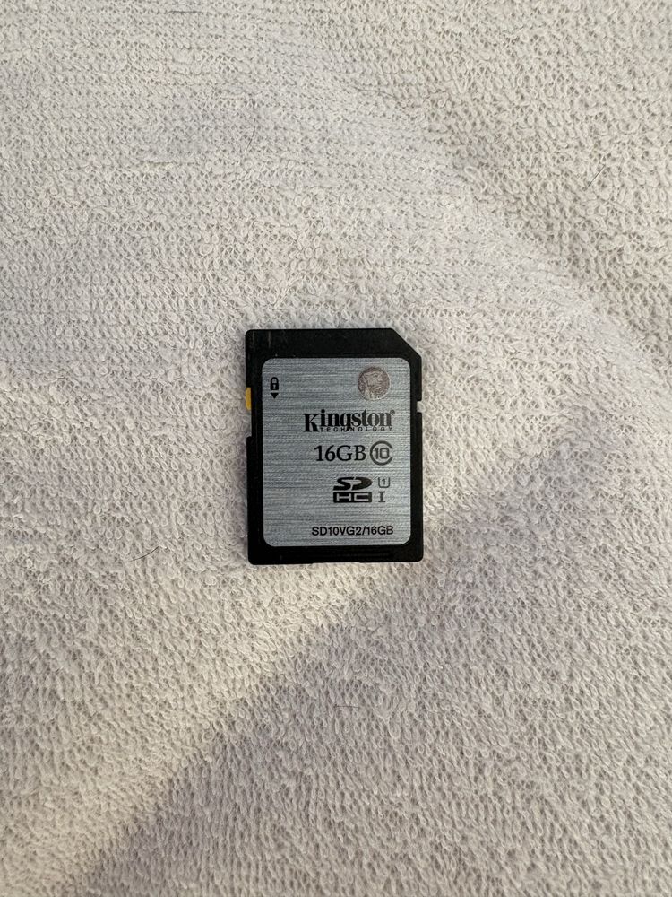 Nikon D3000 usada