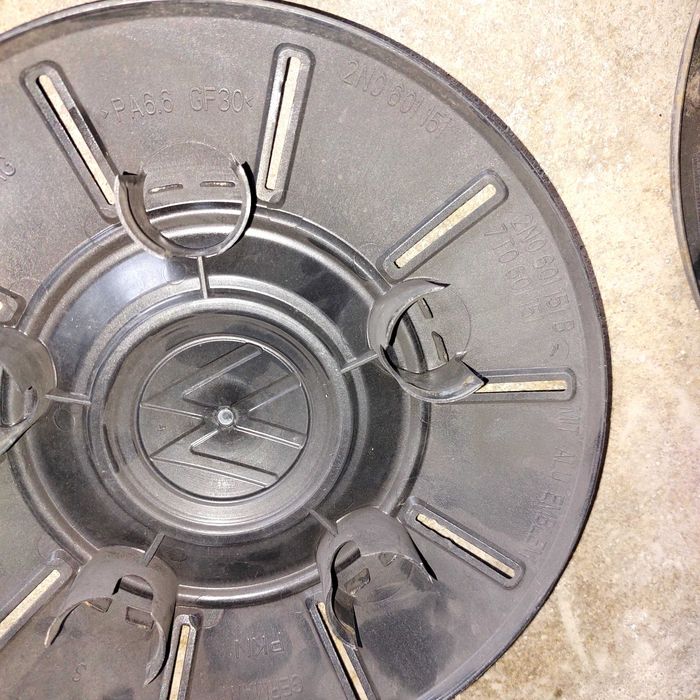 Колпаки на болти Фольсваген Volkswagen Crafter ковпачки