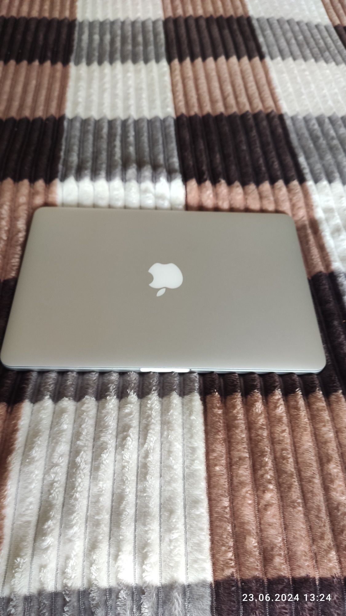 Продам Macbook pro A1502 2015