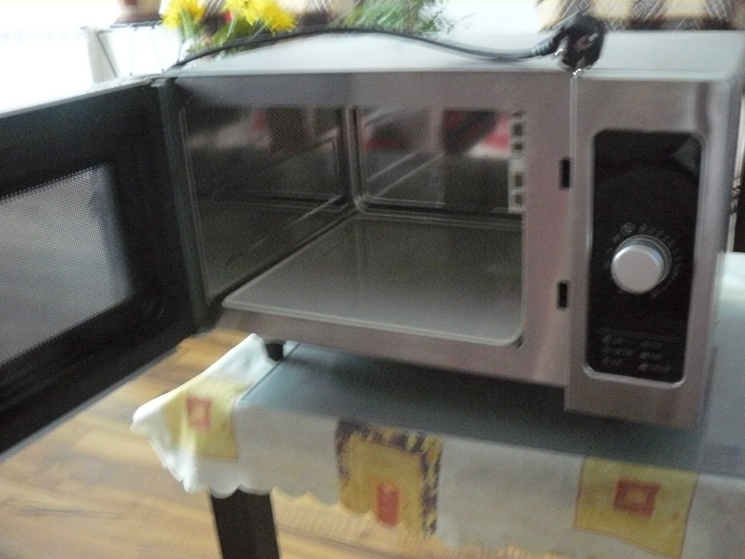 Mikrofalówka gastronomiczna 25 l, 1 kW | HENDI