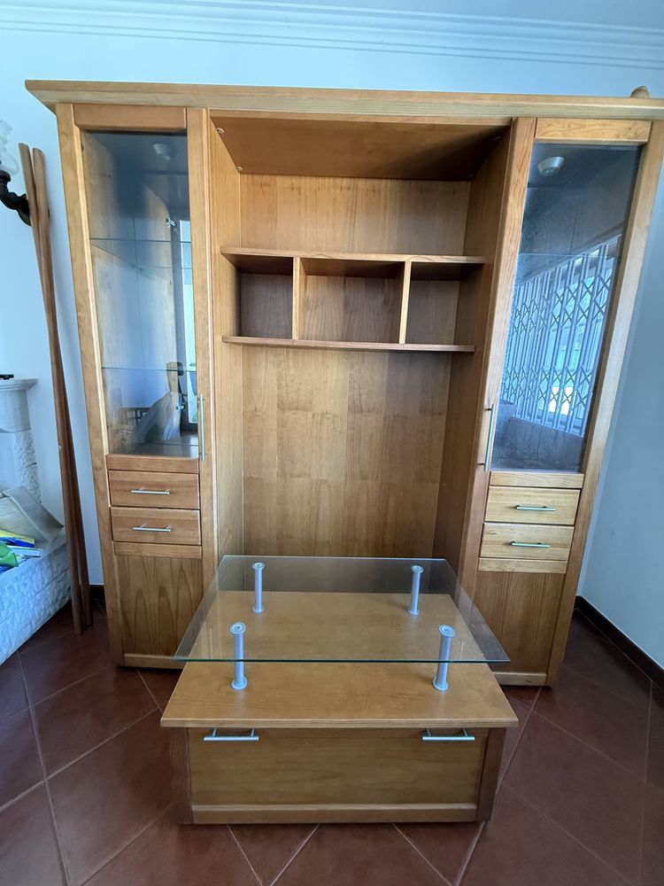Movel da Sala em madeira maciça r vidro