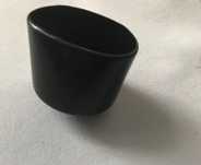 Daszek kapturek na słupek: 38.10mm x 30mm, gumowe