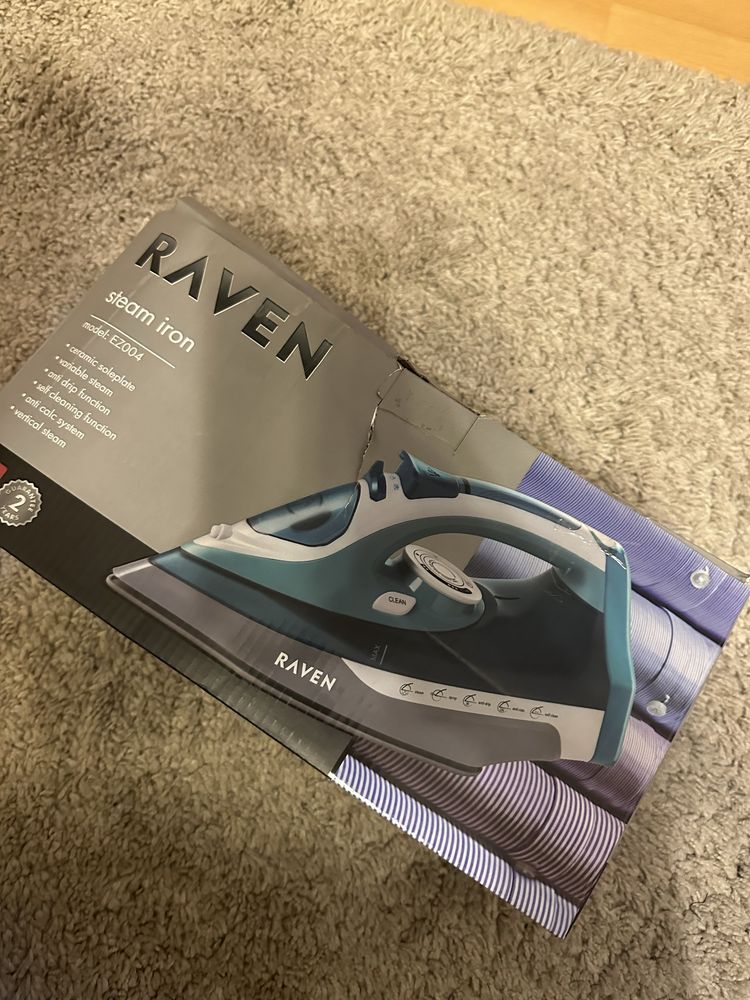 Używane żelazko Raven EZ004