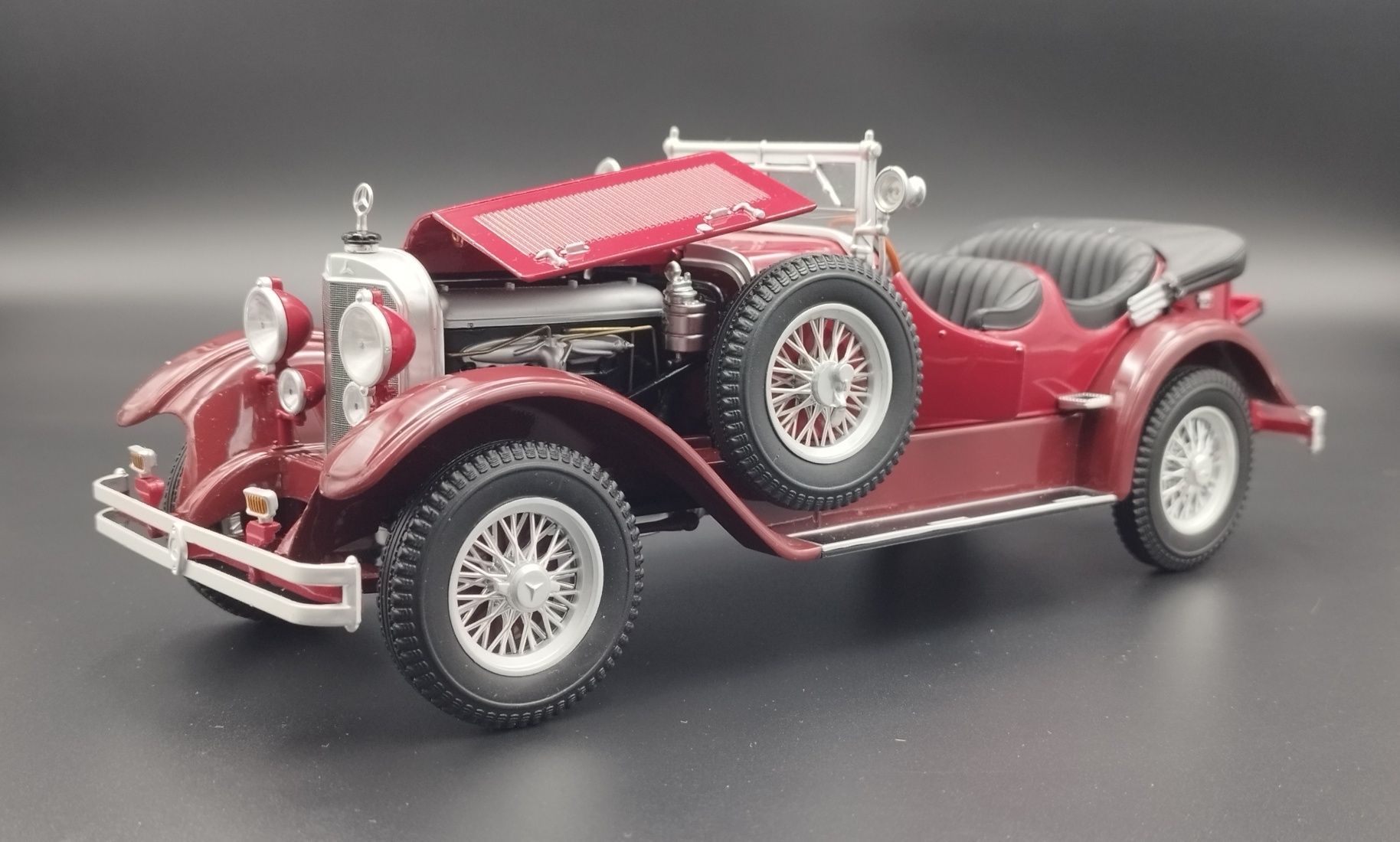 1:18 Ricko Mercedes-Benz 630K model nowy z ubytkiem