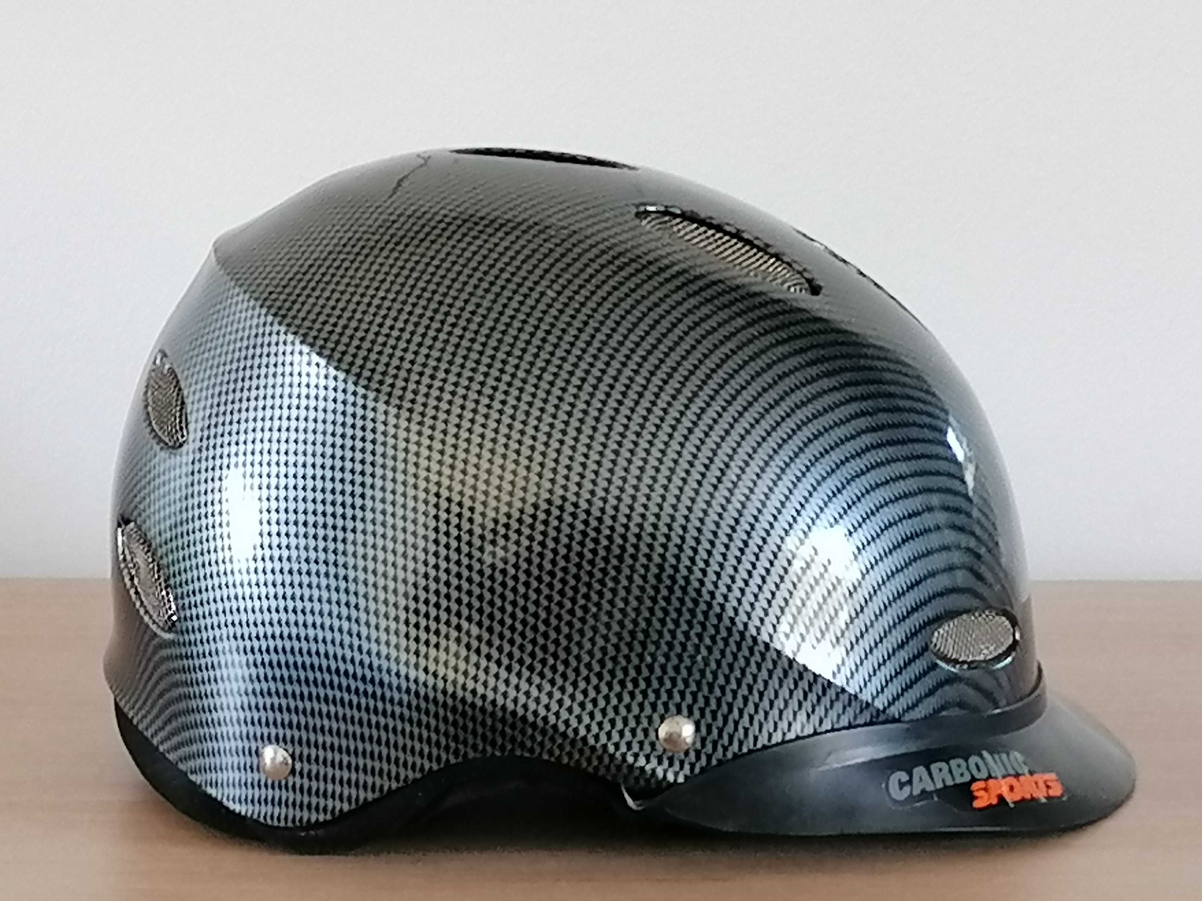 Kask jeździecki KERBL Carbonic Sports Rozmiar M 57-58