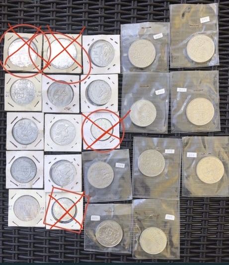 Conjunto de moedas antigas