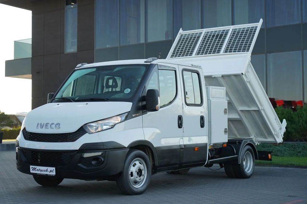 Iveco DAILY 35-150 / BRYGADOWKA / WYWROTKA – 2,4 M / BLIŹNIAK / SKRZYNIA NARZĘDZIOWA / SPROWADZONY / PO KONTRAKCIE SERWISOWYM