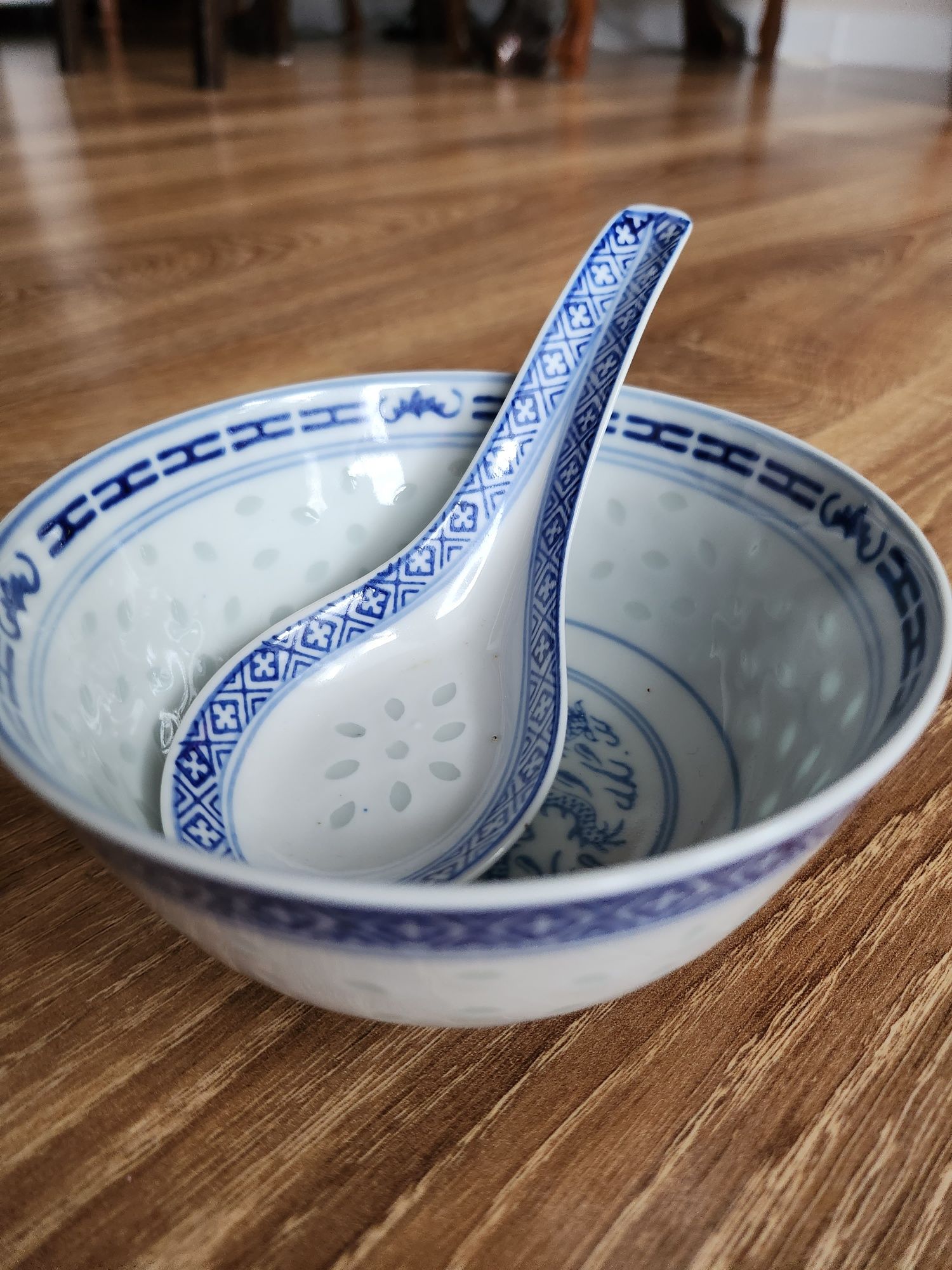 Oryginalna miseczka z łyżką z chińskiej porcelany