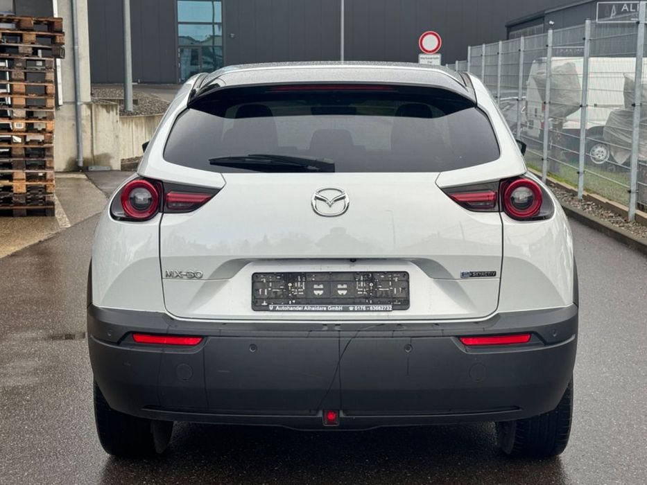 Бампер Mazda MX30 2019- разборка мх30 запчастини