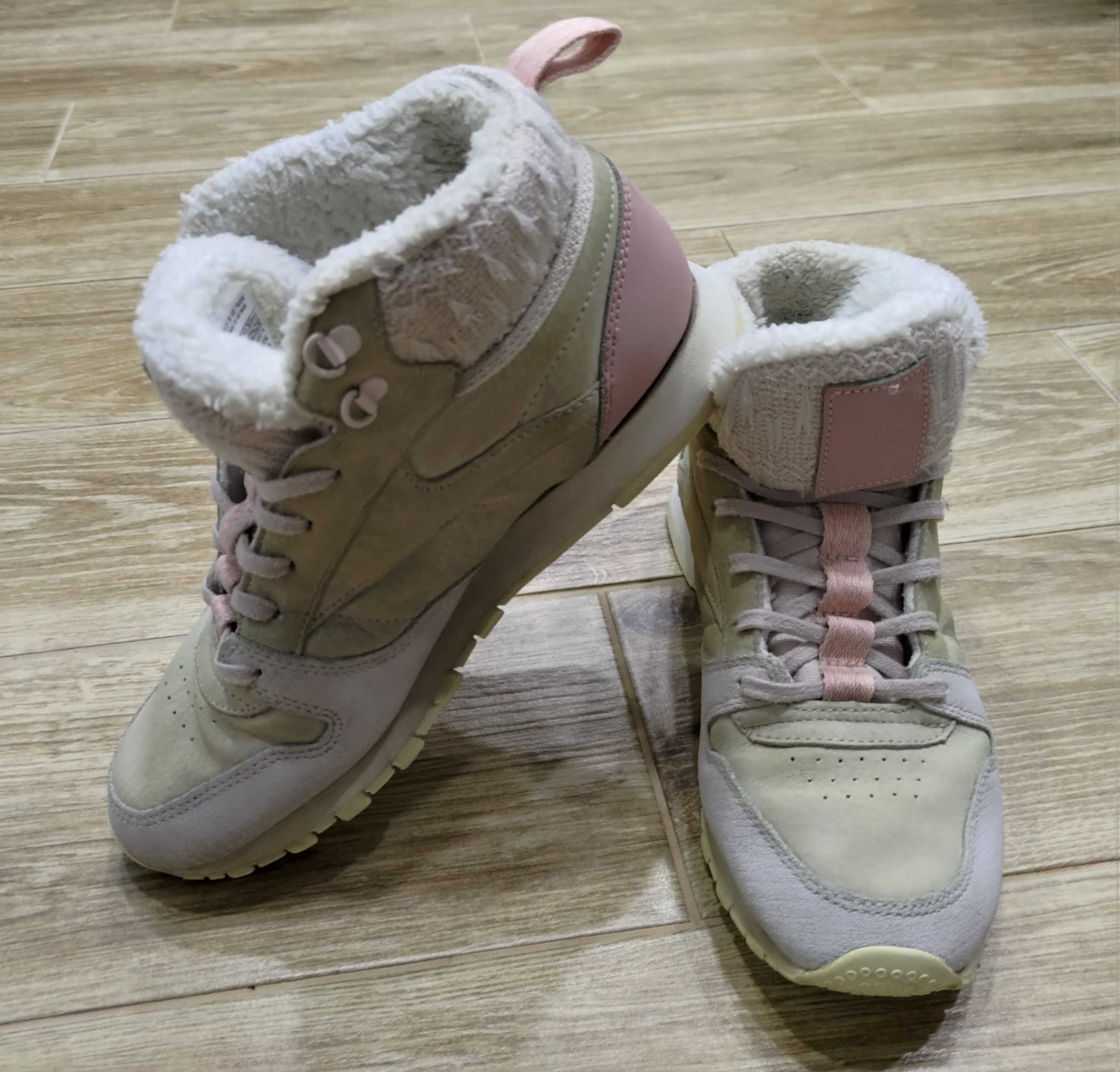 Зимние кроссовки Reebok Classic Leather Arctic Boot