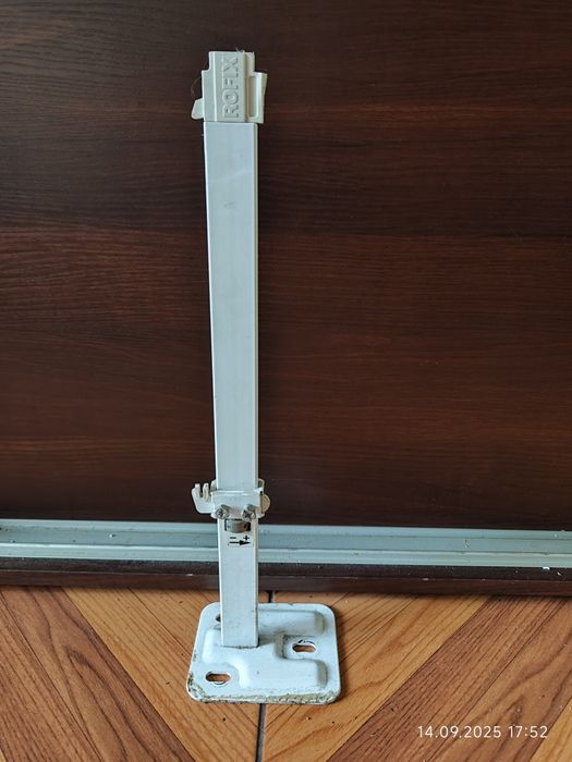 Stojak stojaki podłogowy Rofix do grzejnika panelowego 40cm podpórka