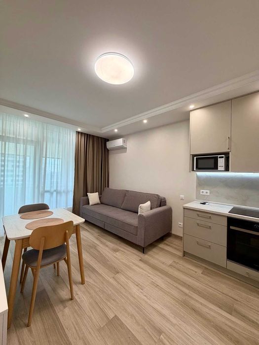 Здам в оренду гарну Нову квартиру ЖК Варшавський