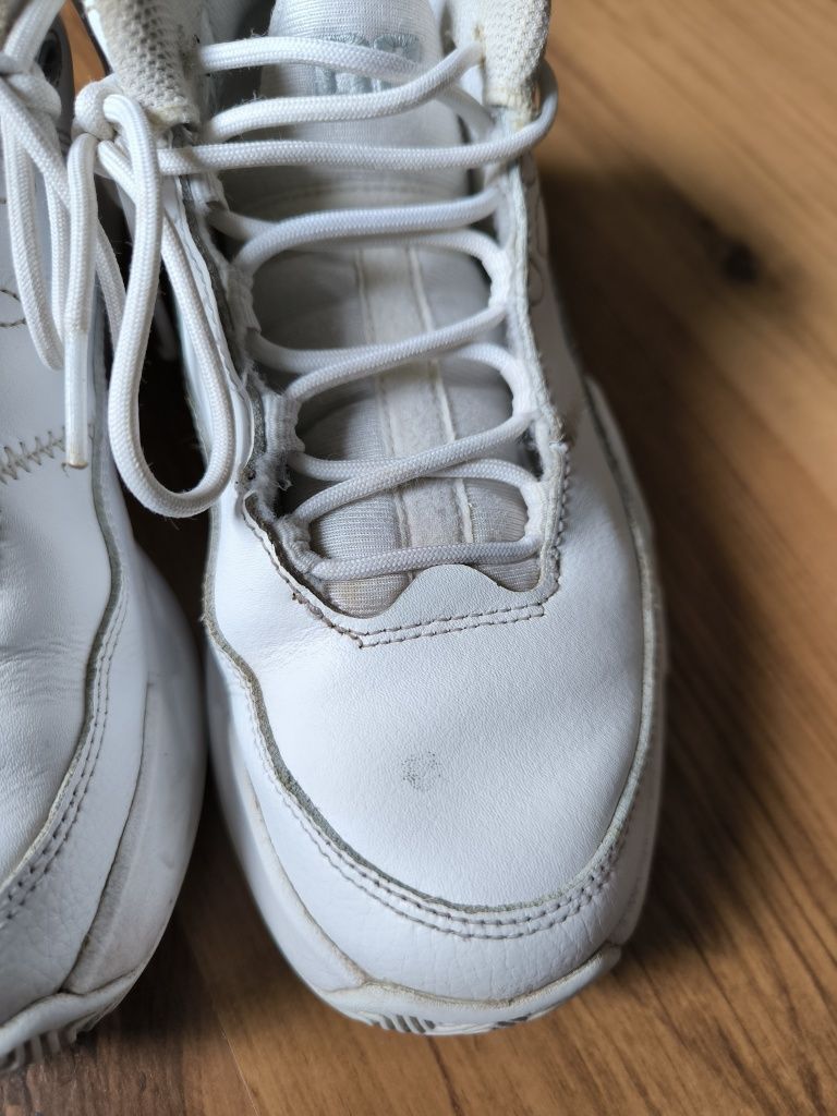 Jordan Air Max Aura 3 białe buty EU 35.5 do koszykówki wyższe
