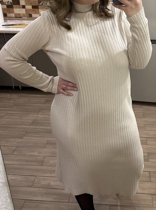 Жіночий одяг в ідеальному стані