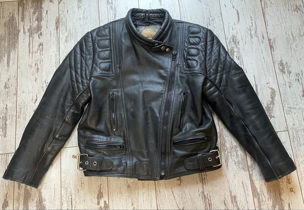 Мотокуртка кожаная