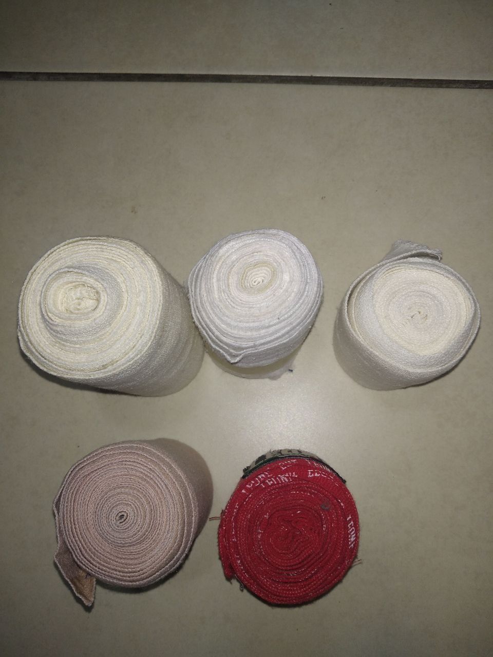 продам бинты эластичные PutterFlex, Leon