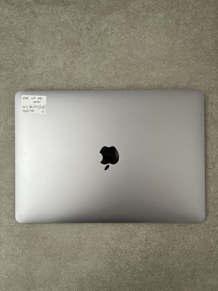 780$ MacBook Air 13" 2020 MGN73 M1 / 8 GB / 512gb SSD