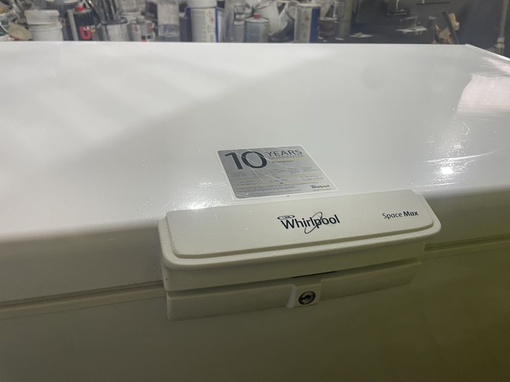 Морозильна камера Whirlpool