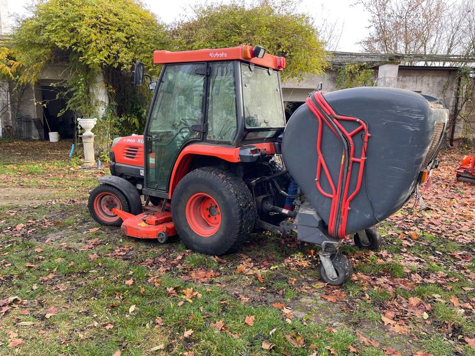 Traktor KUBOTA STV 40 kosiarka z koszem + pług + piaskarka