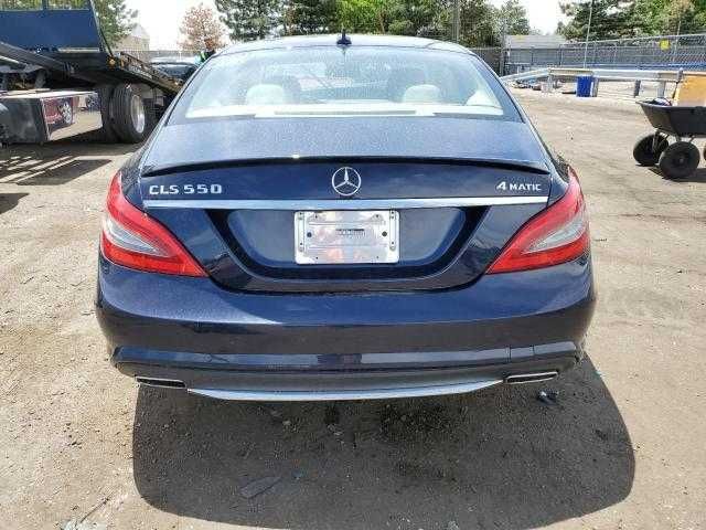 Mercedes-Benz CLS 550, 300 kW, z 2013 roku, model USA.