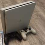 Ps 4 slim 1 tb с 2 геймпадами и 10 играми в подарок