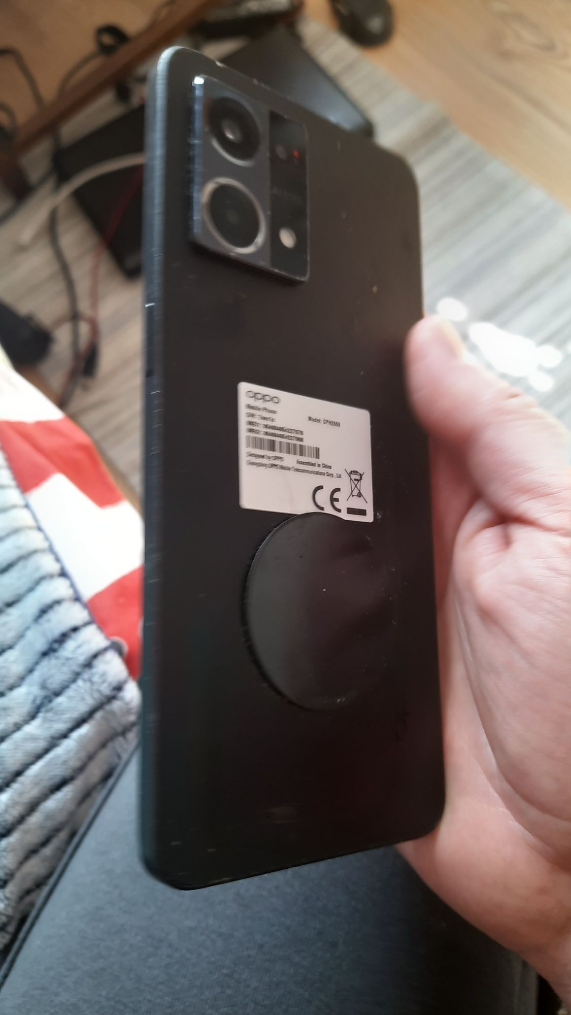 Smartfon OPPO Reno 7 z fakturą zakupu