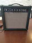 Rocktile Scream 15 Mini Wzmacniacz Gitarowy