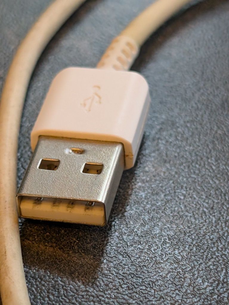 Kabel USB C - w pełni sprawny ok. 31 cm Samsung