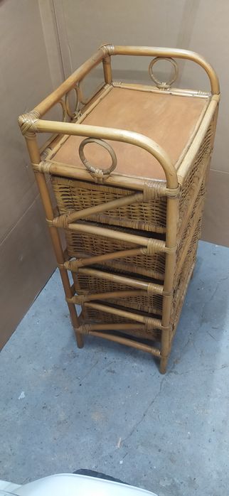 Regał komoda z bambusa